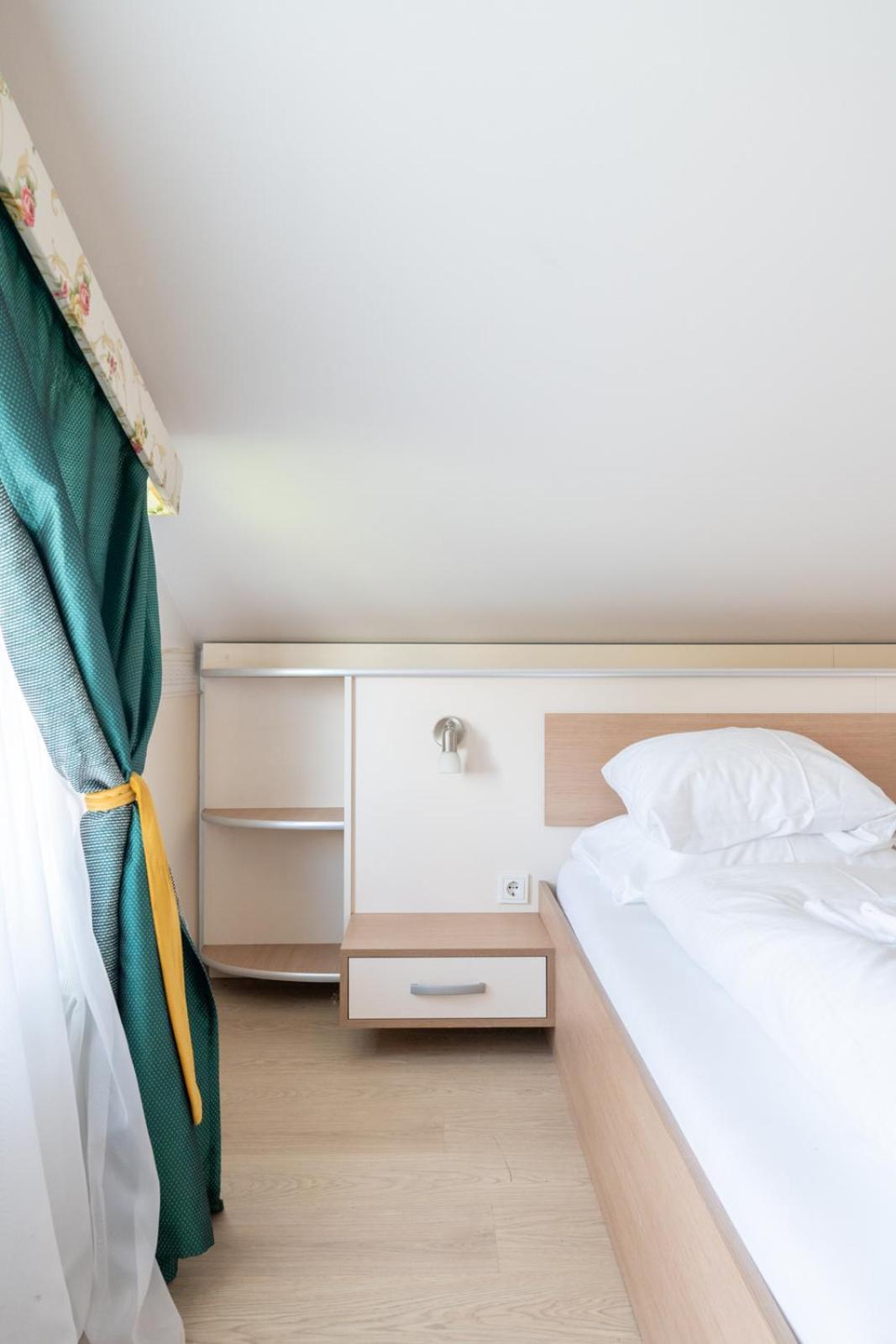 Farawayhomes Aparthotel Near Vienna Airport - Anytime Self Check-In بروك ان در ليذه المظهر الخارجي الصورة