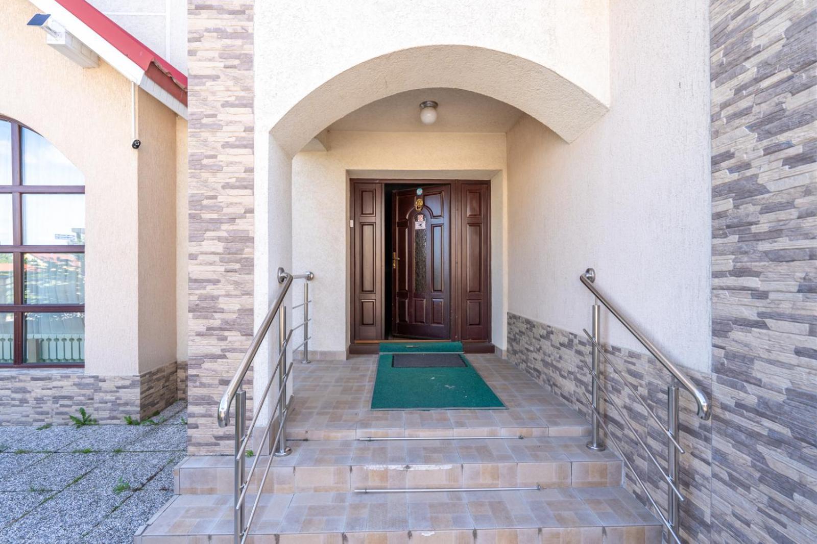 Farawayhomes Aparthotel Near Vienna Airport - Anytime Self Check-In بروك ان در ليذه المظهر الخارجي الصورة