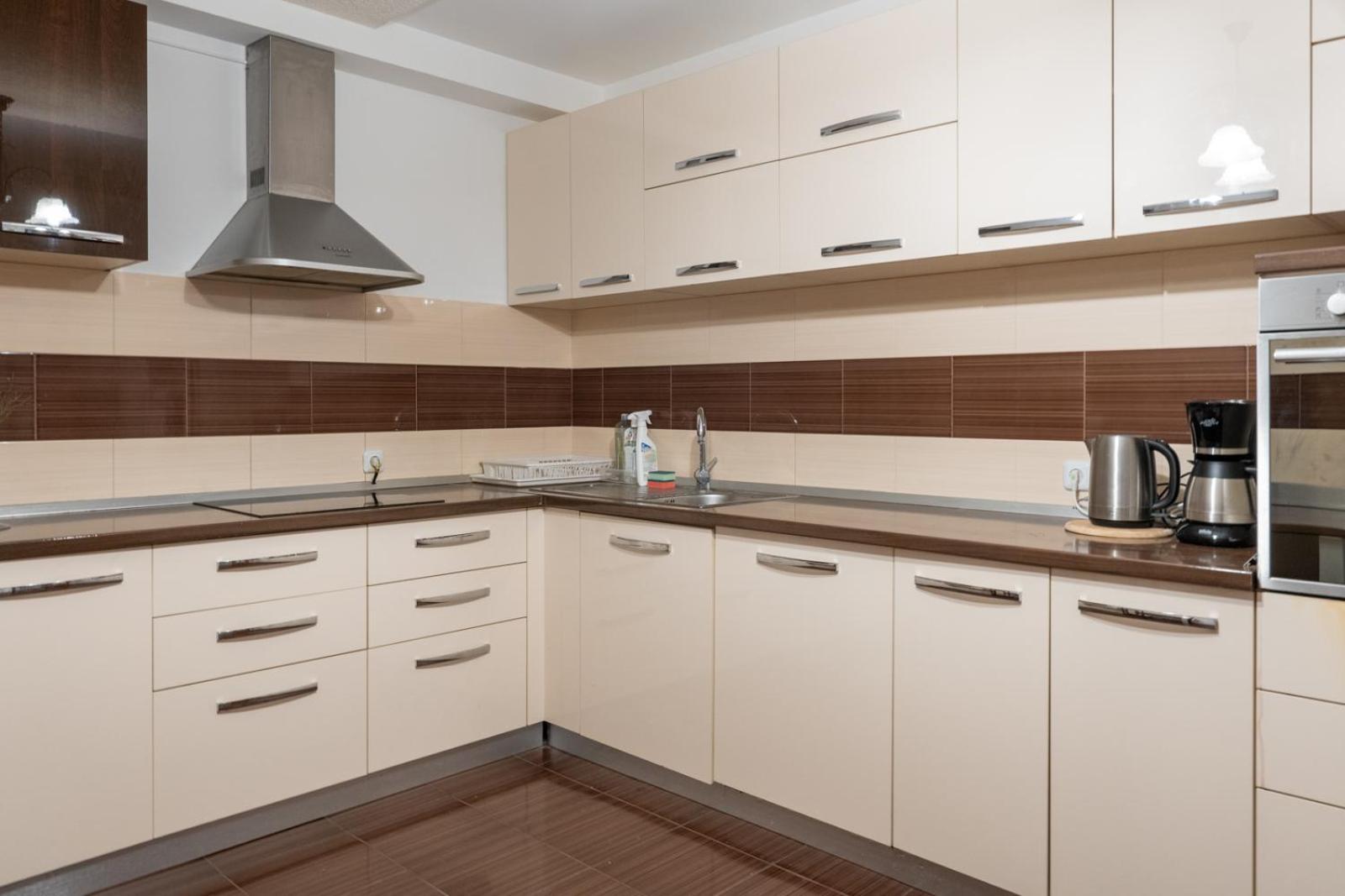 Farawayhomes Aparthotel Near Vienna Airport - Anytime Self Check-In بروك ان در ليذه المظهر الخارجي الصورة