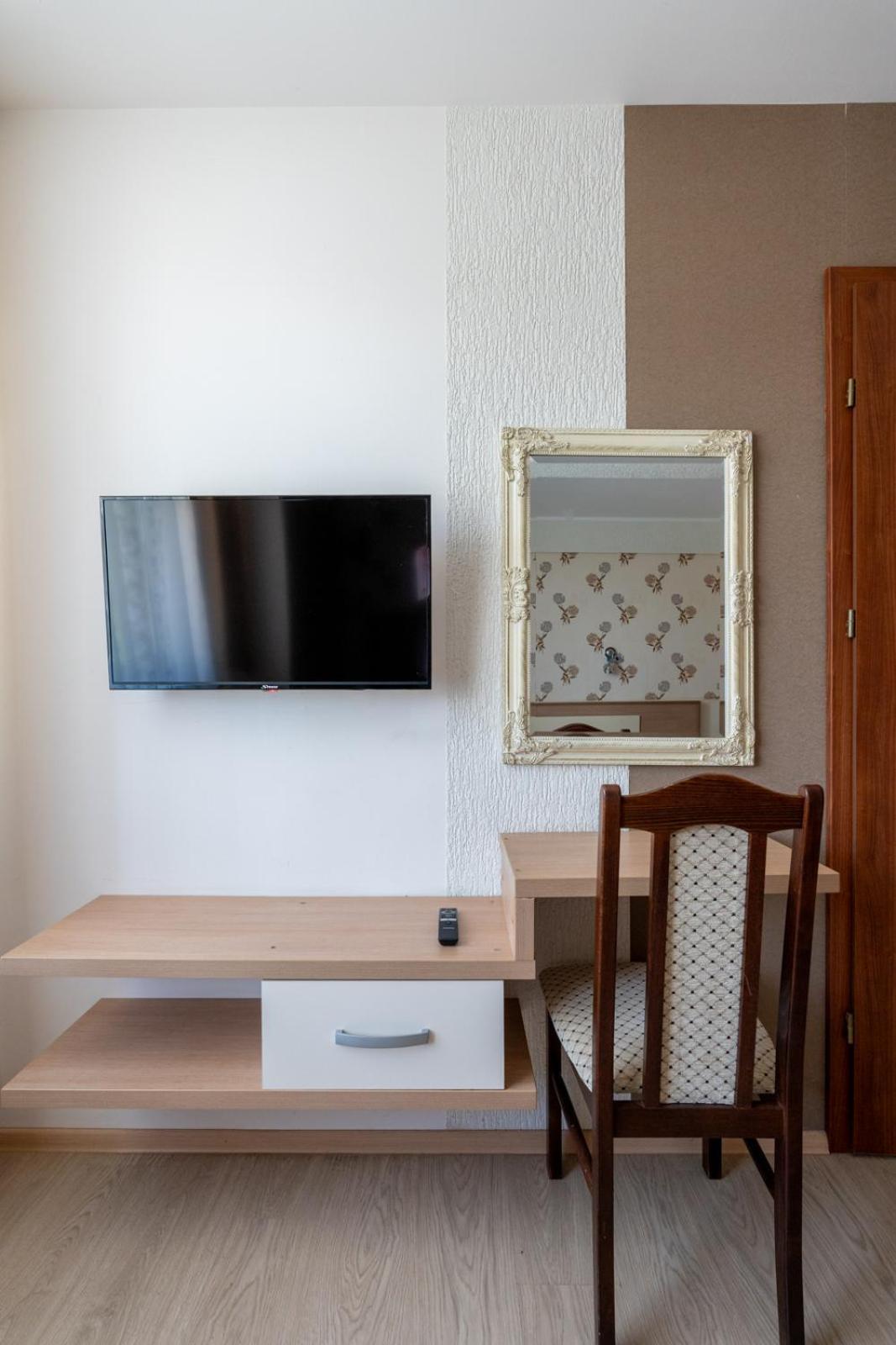Farawayhomes Aparthotel Near Vienna Airport - Anytime Self Check-In بروك ان در ليذه المظهر الخارجي الصورة