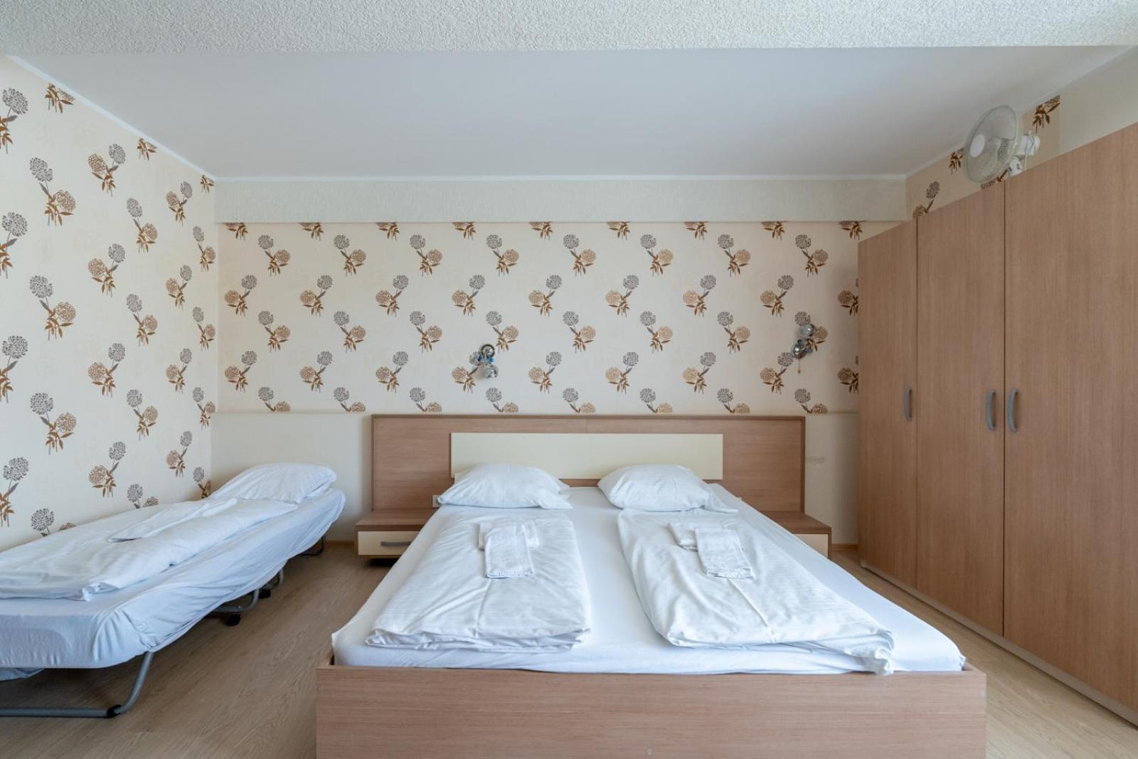 Farawayhomes Aparthotel Near Vienna Airport - Anytime Self Check-In بروك ان در ليذه المظهر الخارجي الصورة