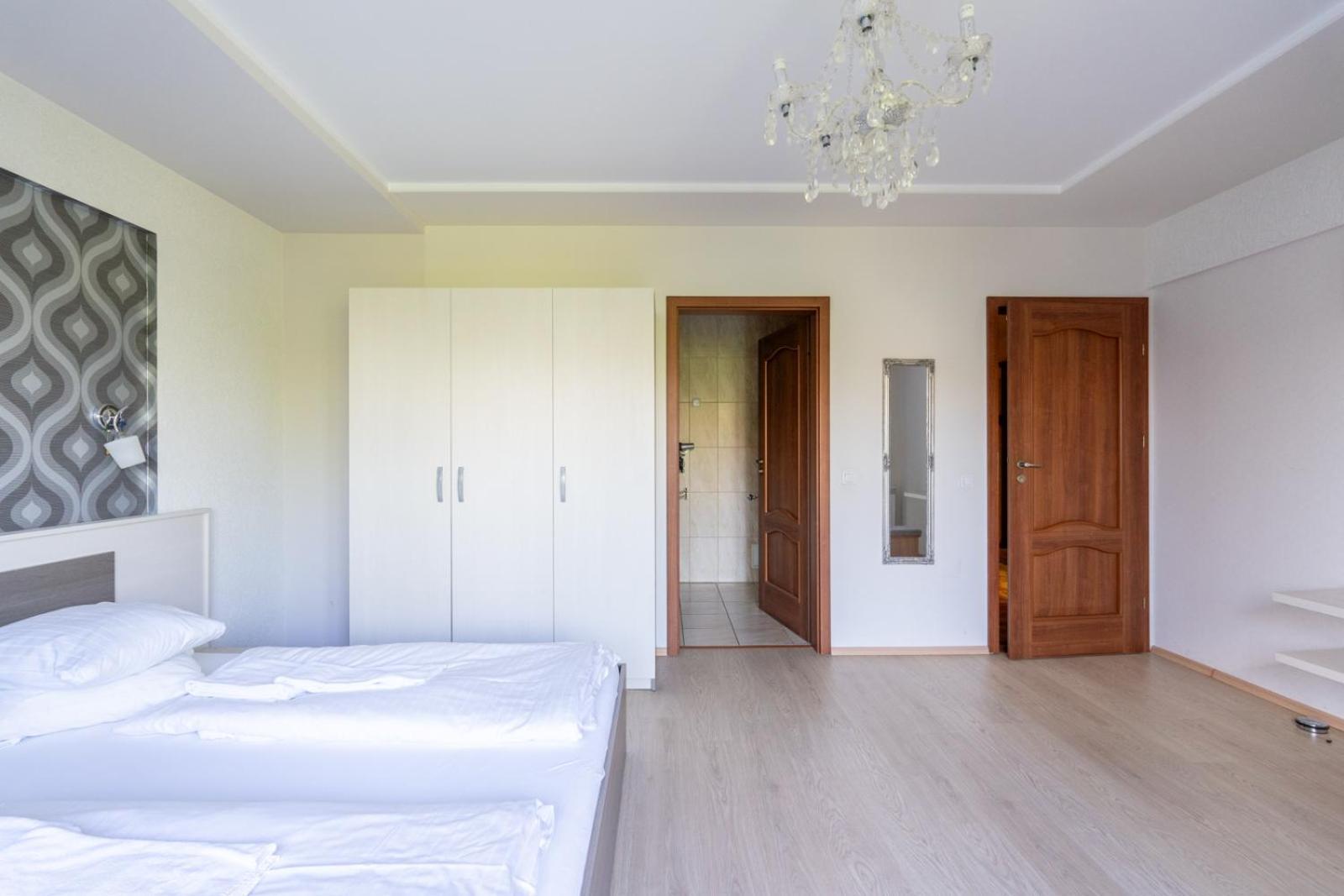 Farawayhomes Aparthotel Near Vienna Airport - Anytime Self Check-In بروك ان در ليذه المظهر الخارجي الصورة